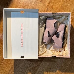 Fabletics Mauve Barre Studio Socks Size 6